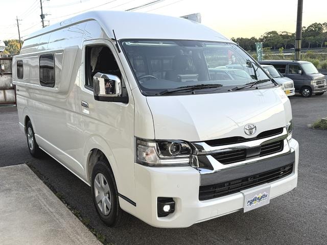 Toyota HIACE WAGON 2026 — фото автомобиля