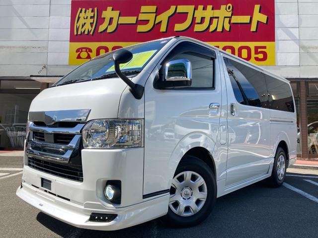 Toyota HIACE VAN 2021 — фото автомобиля 1