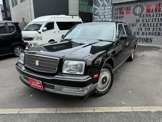 Toyota CENTURY 2004 — фото автомобиля 1