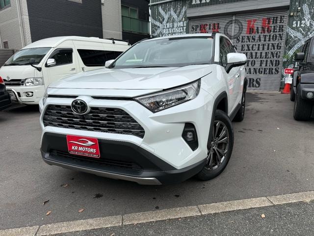 Toyota RAV4 2025 — фото автомобиля 1