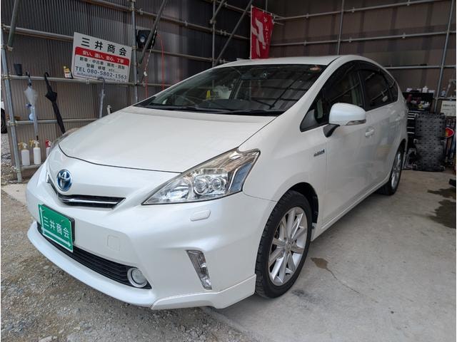 Toyota PRIUS ALPHA 2014 — фото автомобиля