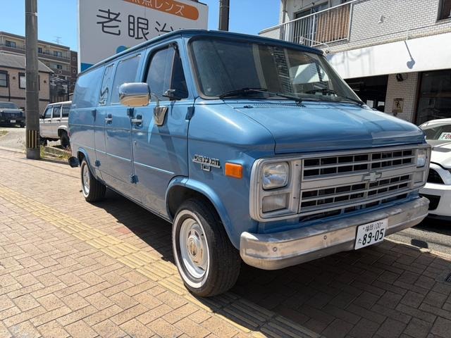 Chevrolet CHEVYVAN 2026 — фото автомобиля 1