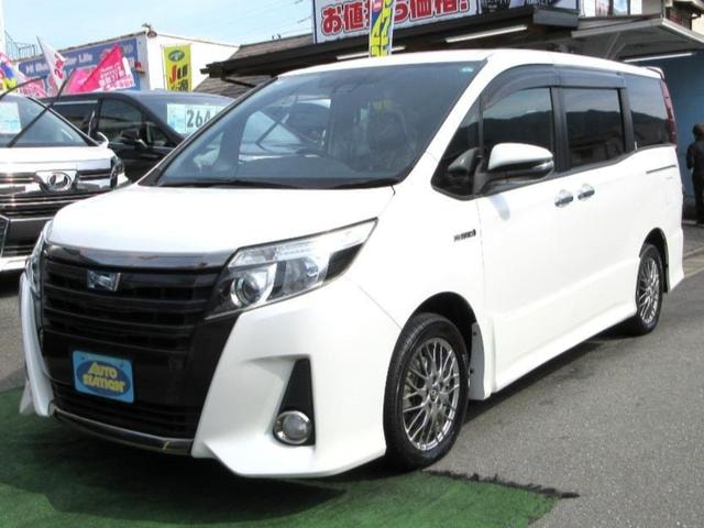 Toyota NOAH 2017 — фото автомобиля 1