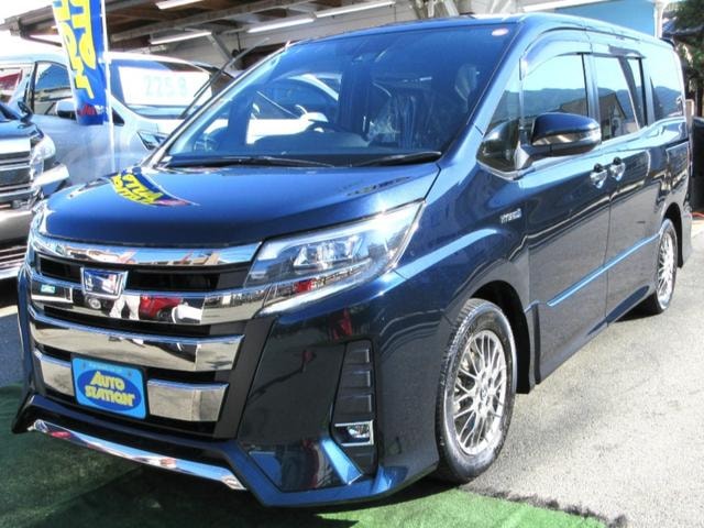 Toyota NOAH 2017 — фото автомобиля