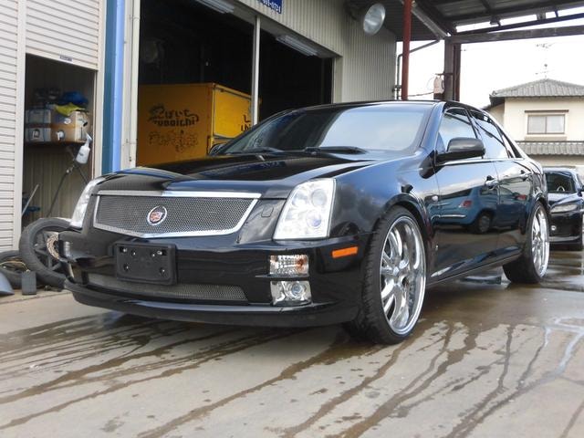 Cadillac STS 2006 — фото автомобиля