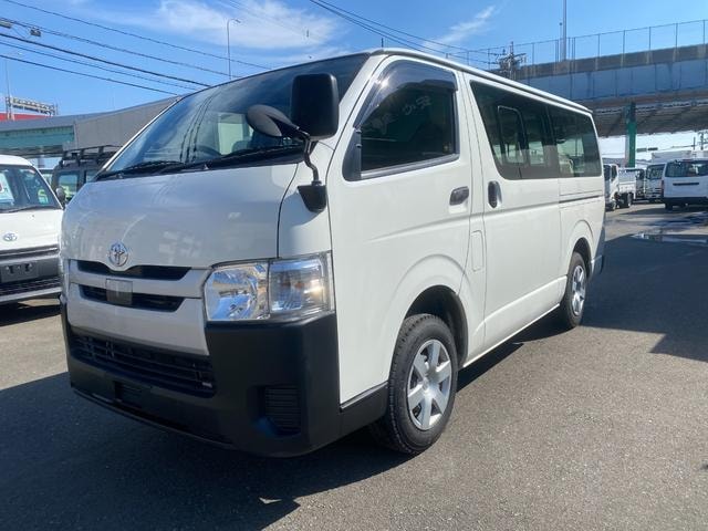 Toyota REGIUS ACE VAN 2018 — фото автомобиля 1