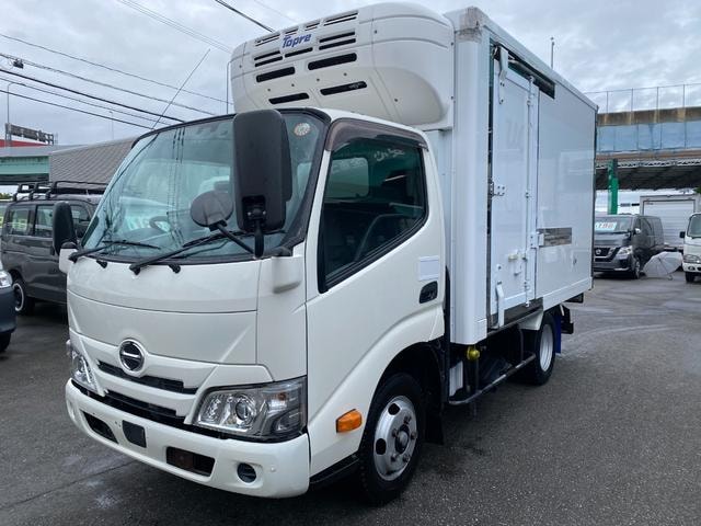 Hino DUTRO 2020 — фото автомобиля 1
