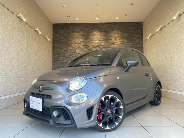Abarth 595 2020 — фото автомобиля 1