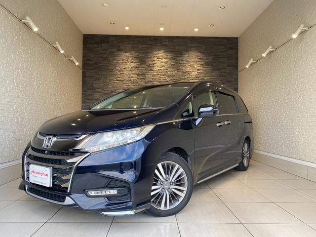 Honda ODYSSEY 2018 — фото автомобиля 1