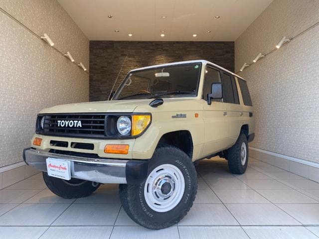 Toyota LAND CRUISER PRADO 1994 — фото автомобиля