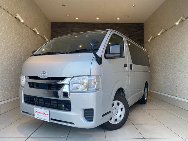 Toyota HIACE VAN 2024 — фото автомобиля 1
