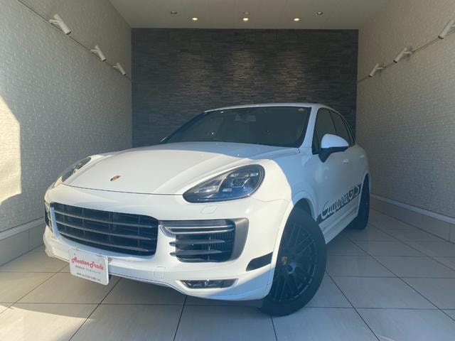 Porsche CAYENNE 2017 — фото автомобиля 1