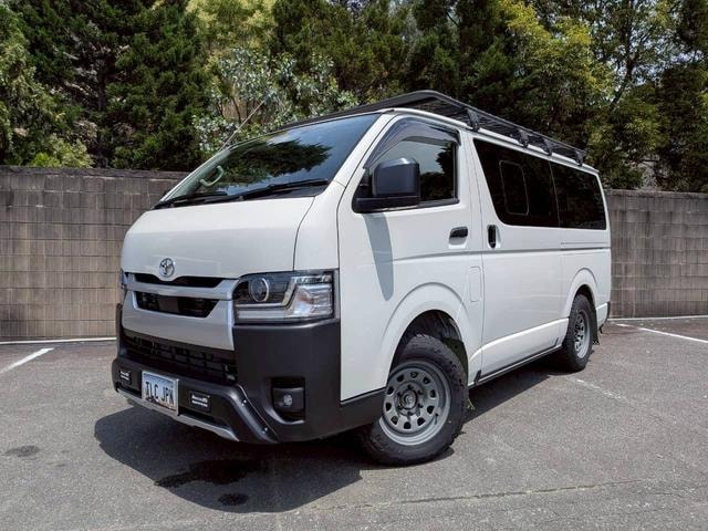 Toyota HIACE VAN 2026 — фото автомобиля
