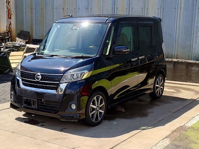 Nissan DAYZ ROOX 2018 — фото автомобиля 1
