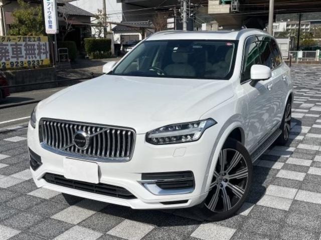 Volvo XC90 2020 — фото автомобиля 1