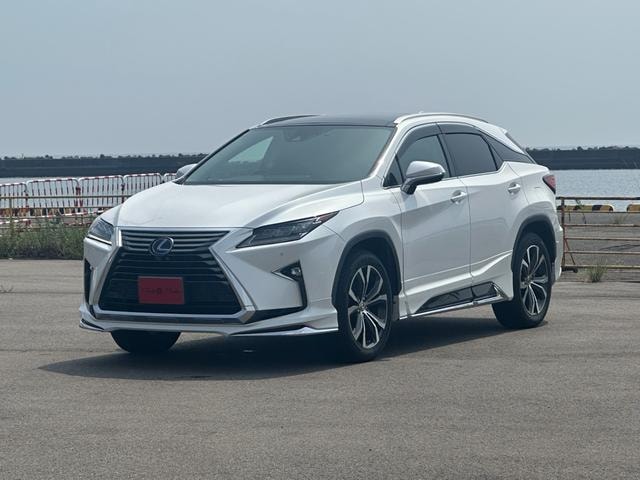 Lexus RX 2017 — фото автомобиля 1