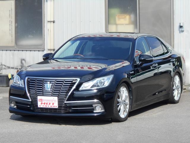 Toyota CROWN HYBRID 2013 — фото автомобиля 1