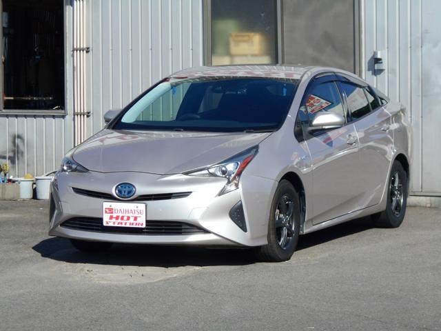 Toyota PRIUS 2016 — фото автомобиля 1