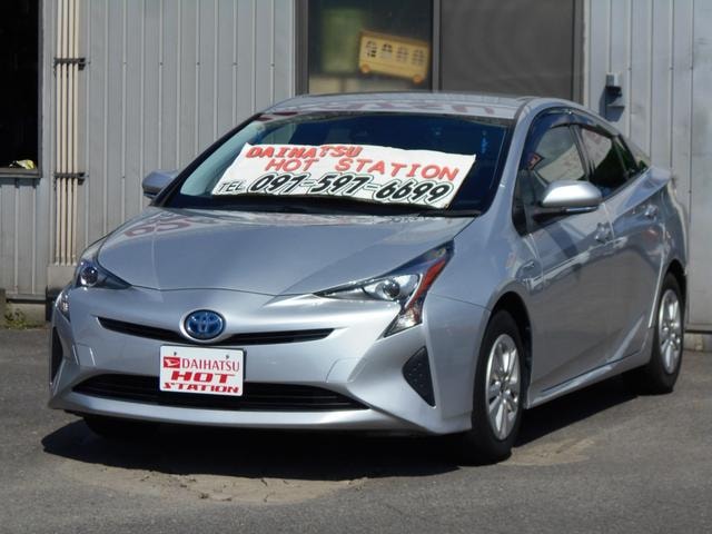 Toyota PRIUS 2017 — фото автомобиля 1