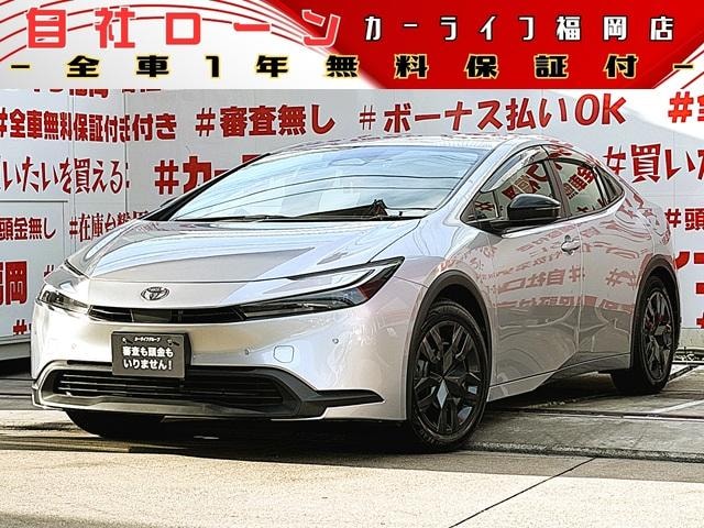 Toyota PRIUS 2023 — фото автомобиля 1