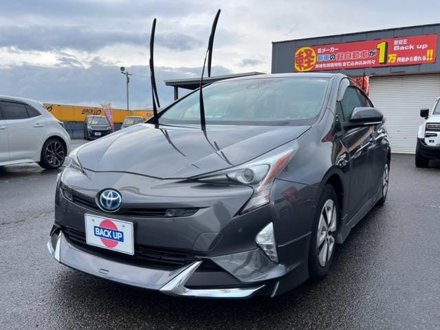 Toyota PRIUS 2016 — фото автомобиля 1