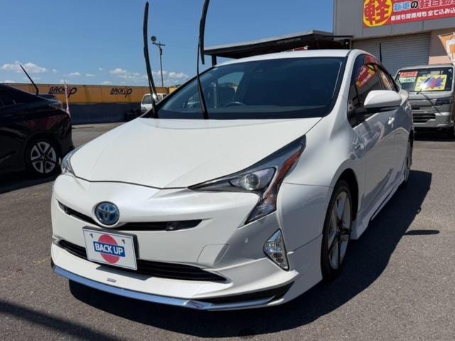 Toyota PRIUS 2016 — фото автомобиля 1