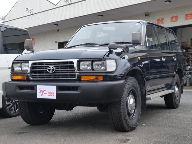 Toyota LAND CRUISER 80 1996 — фото автомобиля 1