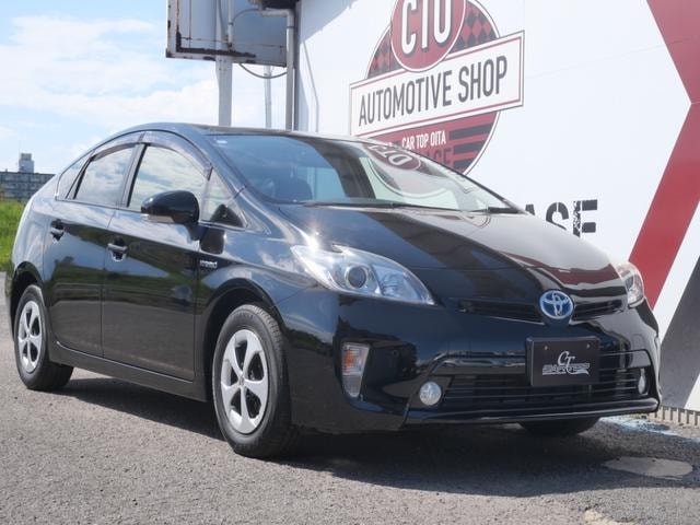 Toyota PRIUS 2014 — фото автомобиля 1