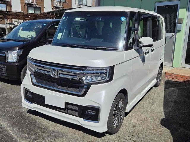 Honda N-BOX CUSTOM 2021 — фото автомобиля 1