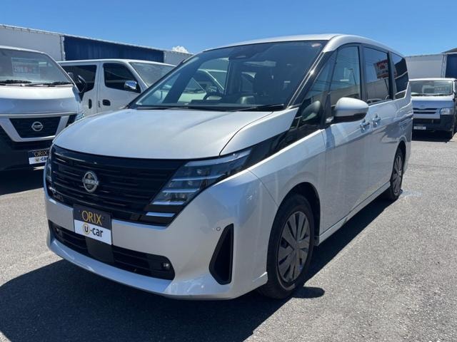 Nissan SERENA 2023 — фото автомобиля 1