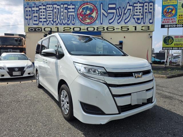 Toyota NOAH 2019 — фото автомобиля 1