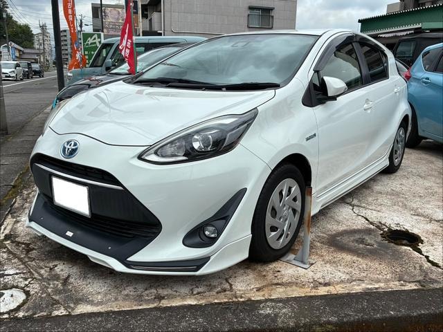 Toyota AQUA 2017 — фото автомобиля