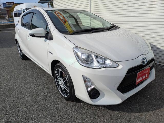 Toyota AQUA 2015 — фото автомобиля