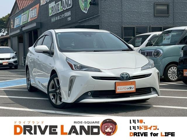 Toyota PRIUS 2019 — фото автомобиля 1