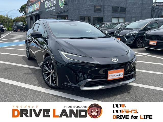 Toyota PRIUS 2023 — фото автомобиля 1
