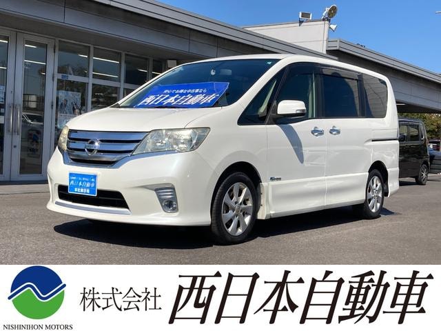 Nissan SERENA 2013 — фото автомобиля