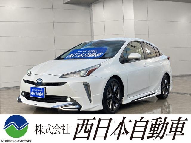 Toyota PRIUS 2020 — фото автомобиля