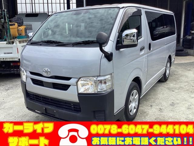 Toyota HIACE VAN 2021 — фото автомобиля 1