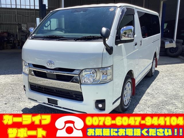 Toyota HIACE VAN 2023 — фото автомобиля 1