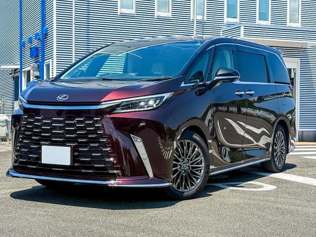 Lexus LM 2025 — фото автомобиля