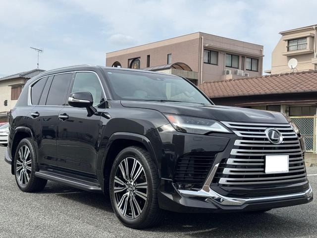 Lexus LX 2023 — фото автомобиля
