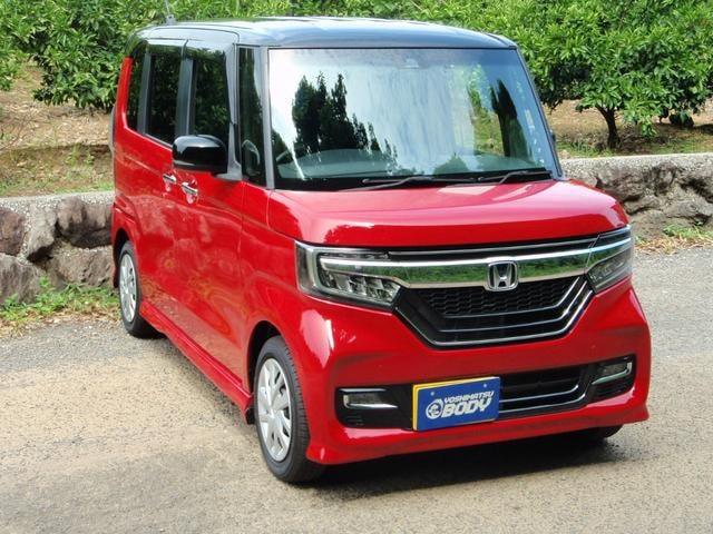 Honda N-BOX CUSTOM 2019 — фото автомобиля 1
