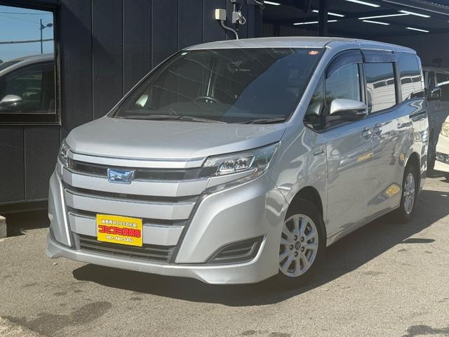 Toyota NOAH 2018 — фото автомобиля 1