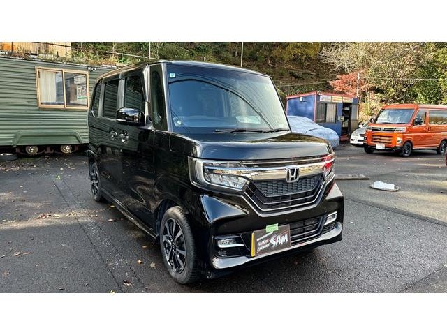 Honda N-BOX CUSTOM 2017 — фото автомобиля 1