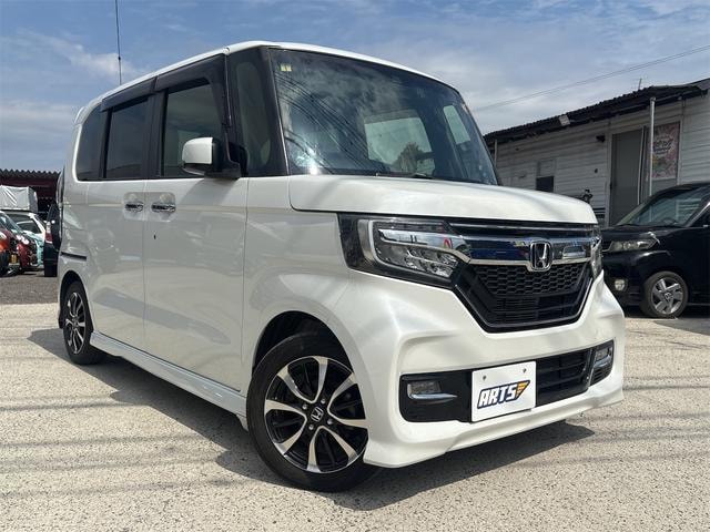Honda N-BOX CUSTOM 2019 — фото автомобиля 1