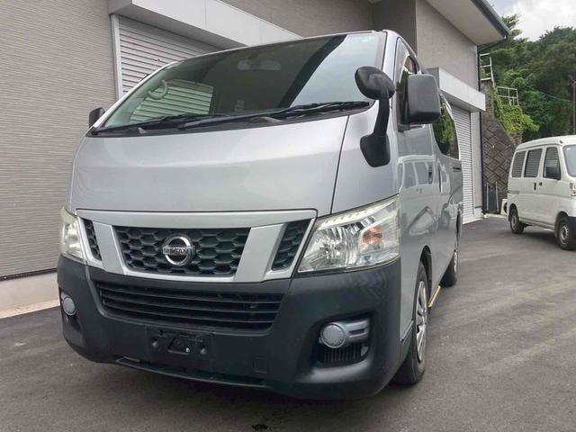 Nissan NV350CARAVAN WAGON 2013 — фото автомобиля