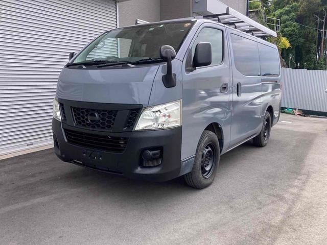 Nissan NV350CARAVAN VAN 2013 — фото автомобиля