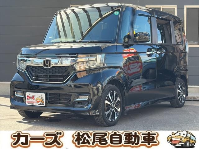 Honda N-BOX CUSTOM 2019 — фото автомобиля 1