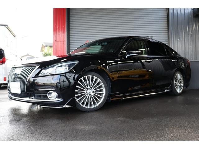 Toyota CROWN MAJESTA 2016 — фото автомобиля