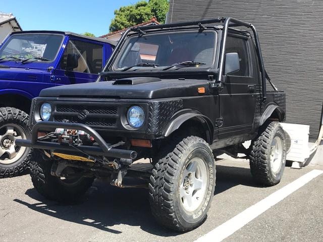 Suzuki JIMNY 1993 — фото автомобиля 1
